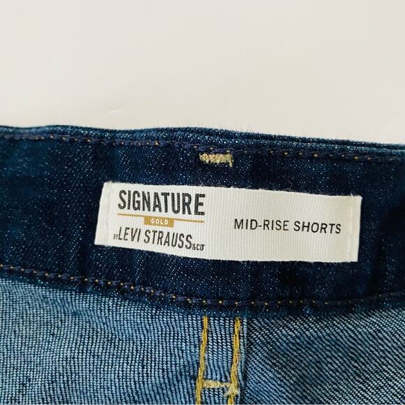 Signature by Levi Strauss | Mid-Rise 5” Shorts Dark Wash NWT 24 W37 - Picture 5 of 6